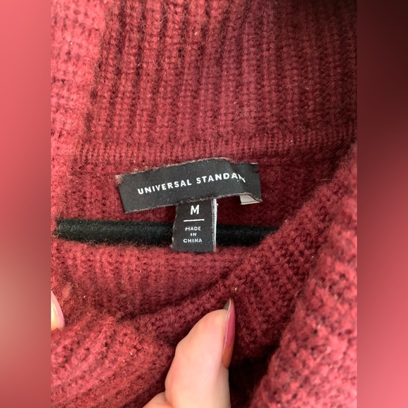 Universal Standard Burgundy Red Round Hem Turtleneck Wool Sweater M - Picture 2 of 4